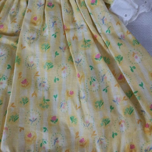 Vintage Handmade Yellow Floral Dress for an 12" to 16" Doll - Picture 3 of 3